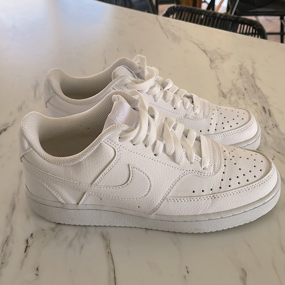 Nike Court Vision Low